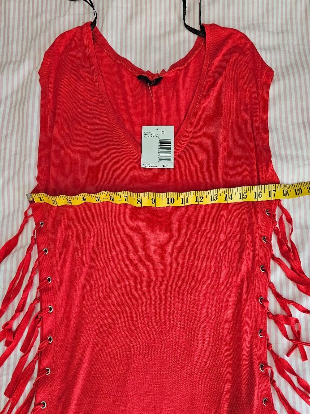 G by Guess red top with fringes and no sleeves - Picture 6 of 6